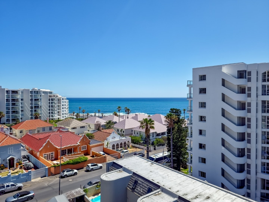 2 Bedroom Property for Sale in Sea Point Western Cape